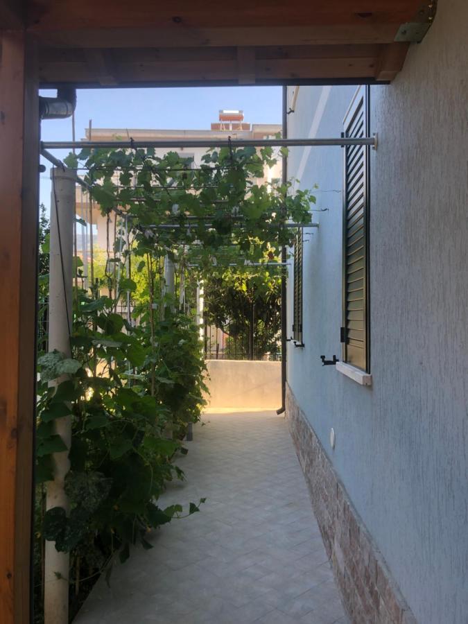 Apartmán A Casa Di Alice Orikumi Exteriér fotografie